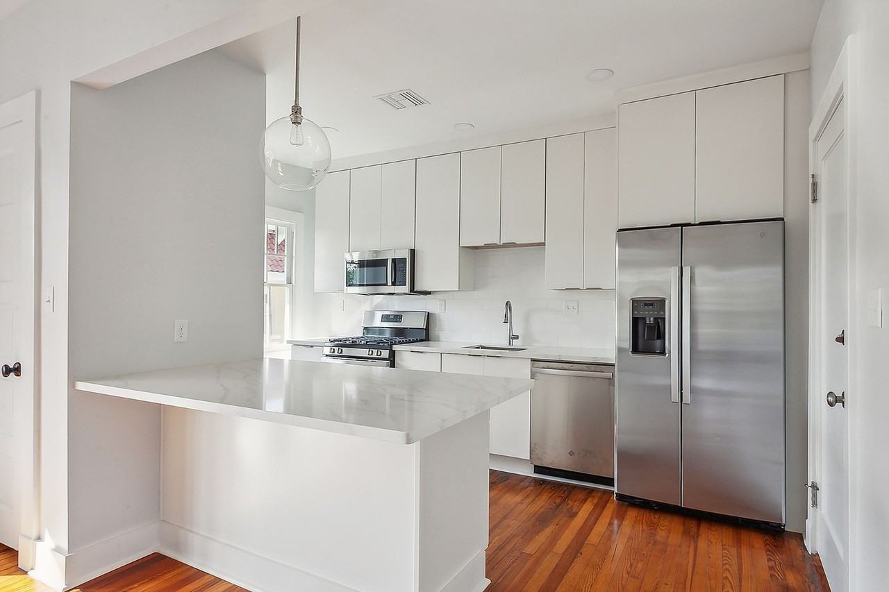 7 Fontainebleau Dr. - Photo 3 of 15