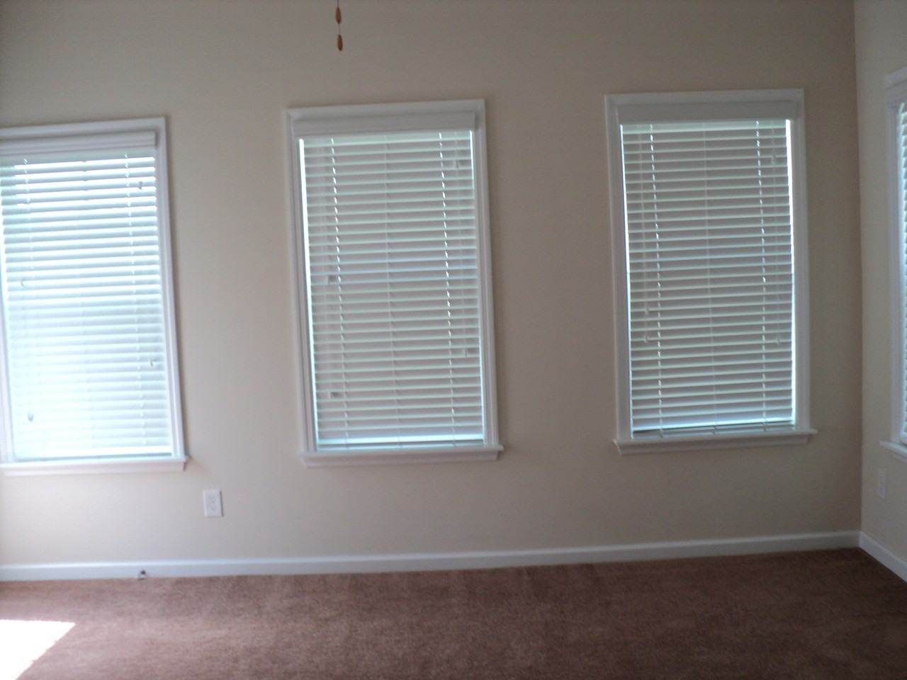 1713 Sunmeadow Dr - Photo 2 of 25