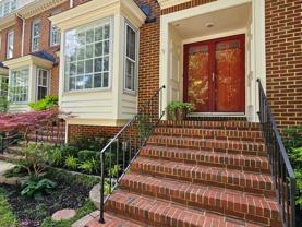 817 Botetourt Gdns - Photo 1 of 1