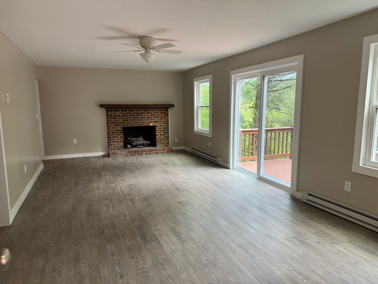 Lakeview Drive Duplex - Photo 2 of 17