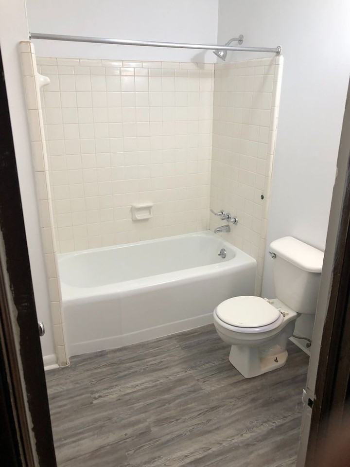 607 College St, SW - Photo 5 of 6