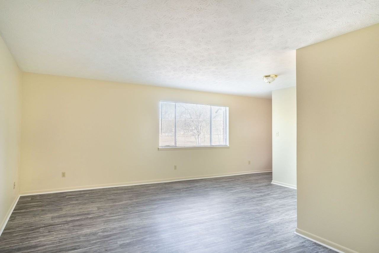 410 Church Avenue NE - Photo 3 of 44