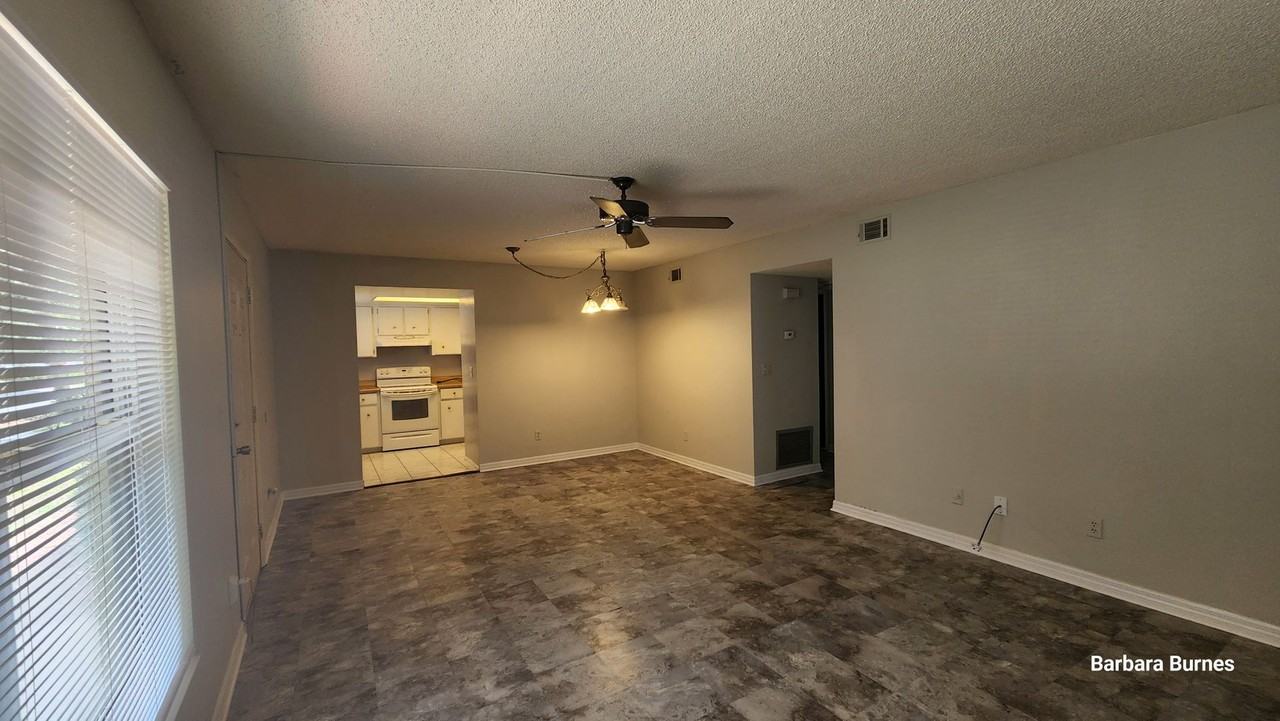 112 Lacosta Ln #311 - Photo 3 of 12