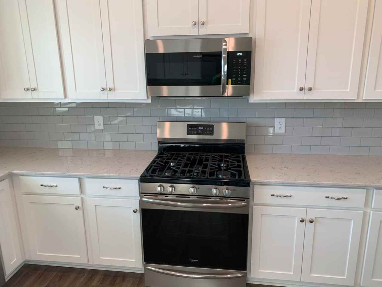 17212 Snug Harbor Rd - Photo 4 of 35