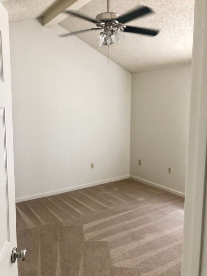 5131 Nicholson Dr Apt B04 - Photo 3 of 3
