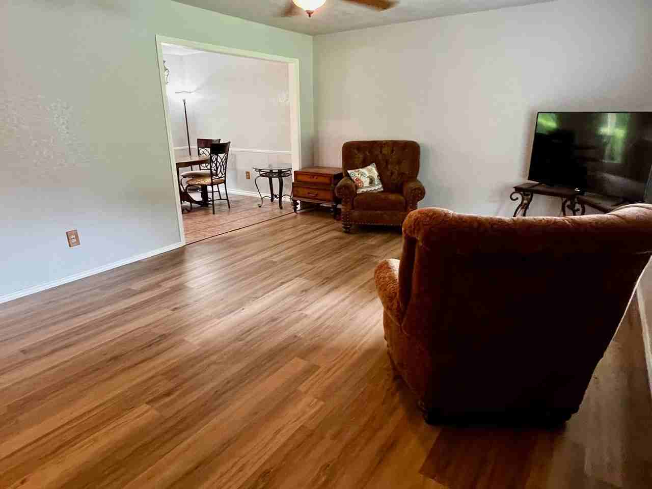 12304 Red Bud Dr - Photo 3 of 23