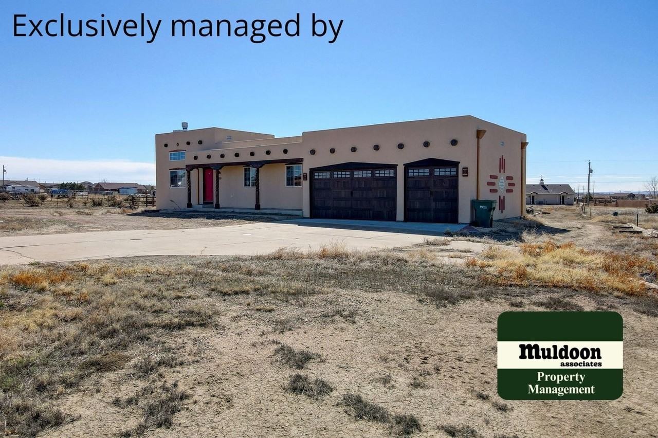1470 1470 N Purcell Blvd - Photo 3 of 12