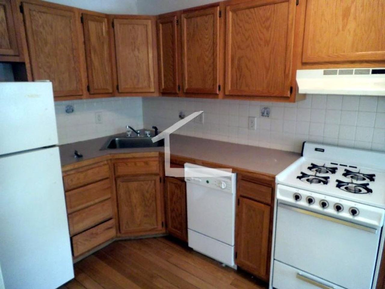 212 Allston St - Photo 2 of 11