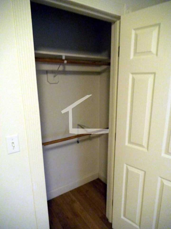 212 Allston St - Photo 3 of 11