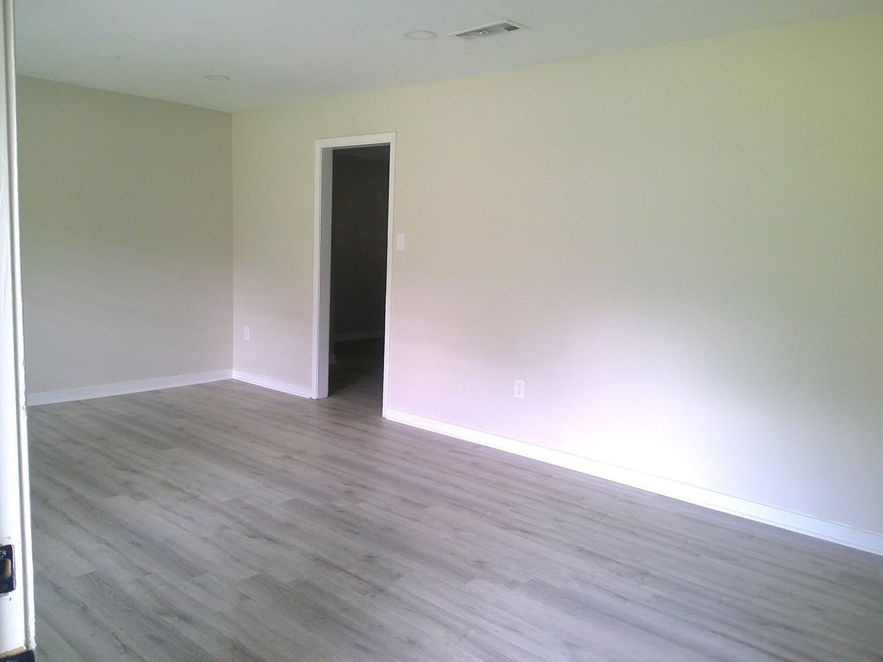 145 Greer Dr - Photo 2 of 18