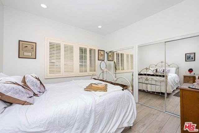 16582 Calneva Dr - Photo 3 of 8