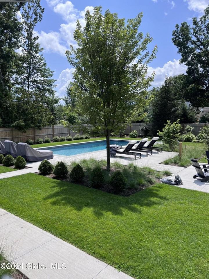 27 Evergreen Dr - Photo 2 of 29