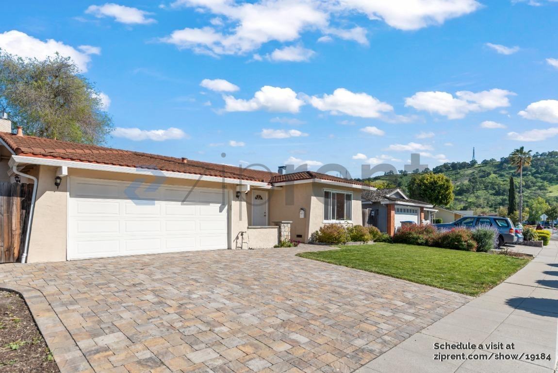 6162 Blossom Ave - Photo 2 of 24