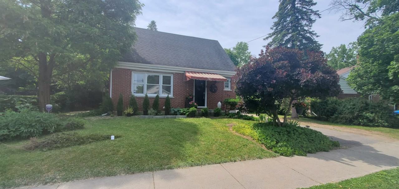 297 Victoria Avenue - Photo 2 of 2