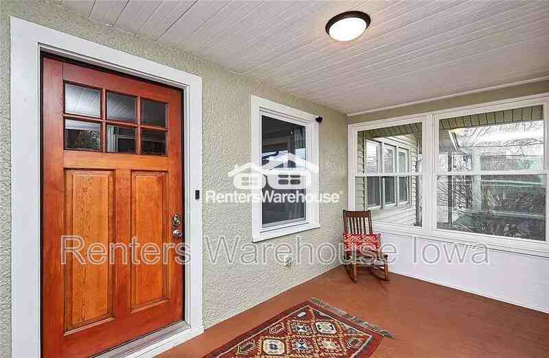 3007 Center St - Photo 2 of 18