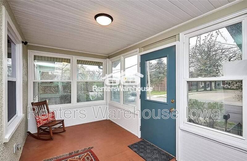 3007 Center St - Photo 3 of 18