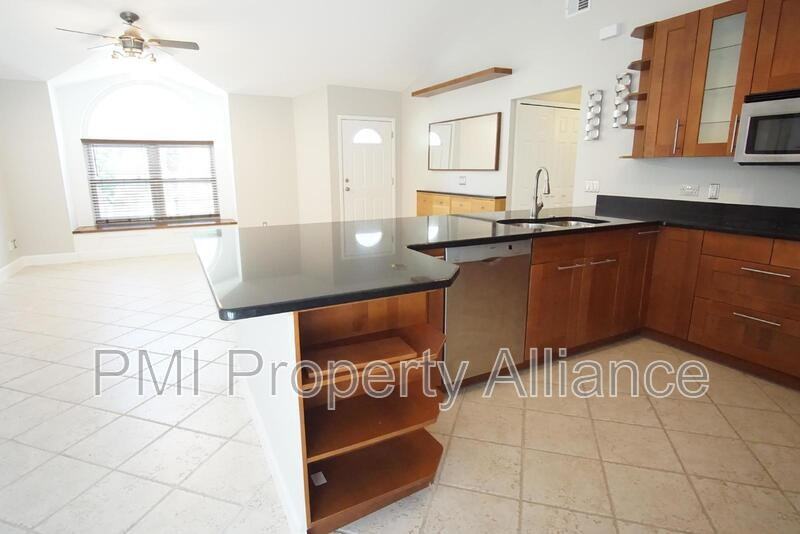 7944 Goldleaf St - Photo 5 of 21