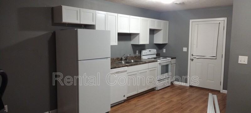 1210 N Madison St #A - Photo 3 of 10