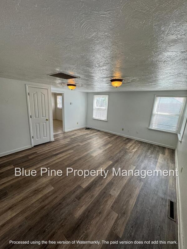 147 E Short St - Photo 3 of 10