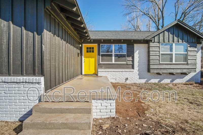 107 Ne 8th St - Photo 3 of 21