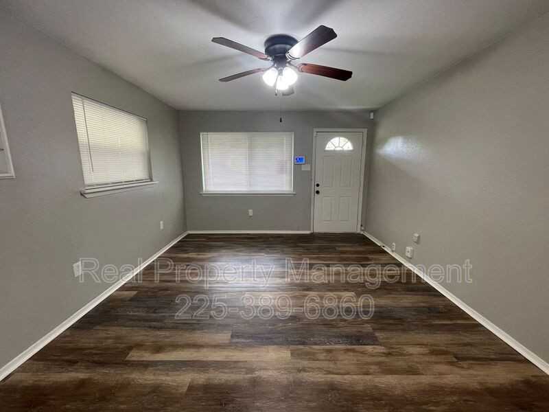 4411 Baker Blvd - Photo 4 of 15