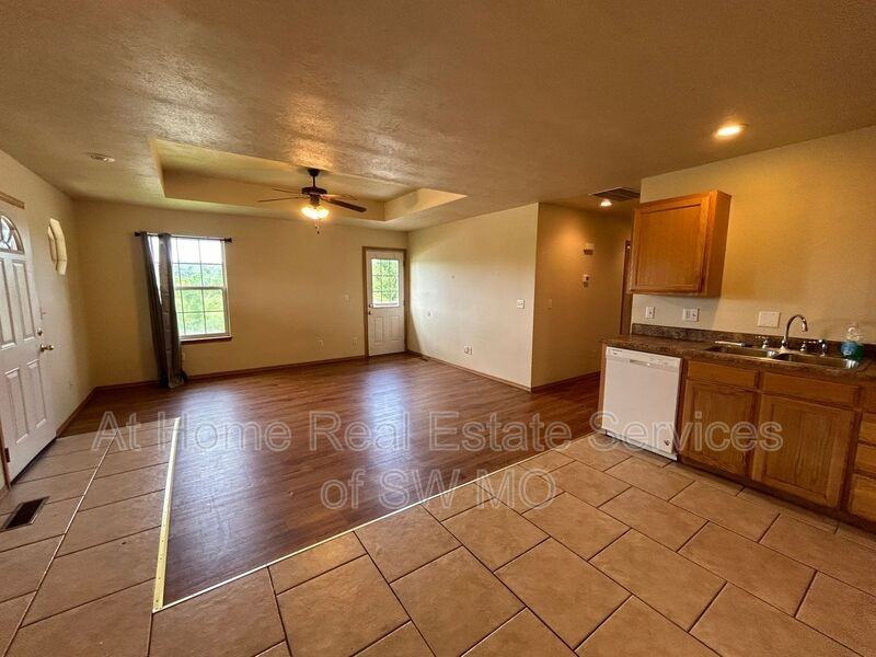 5692 N Purple Ln - Photo 5 of 10