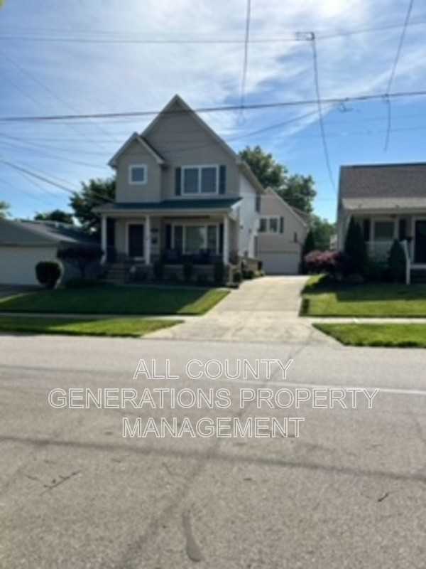 3383 W 151st St - Photo 3 of 31