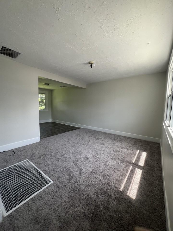 1-25 Highland Avenue - Photo 2 of 11