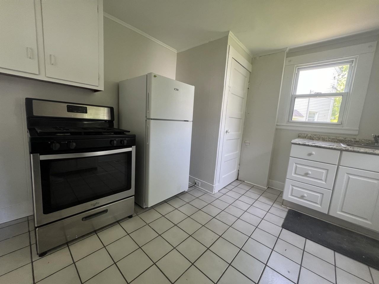 1-25 Highland Avenue - Photo 4 of 11