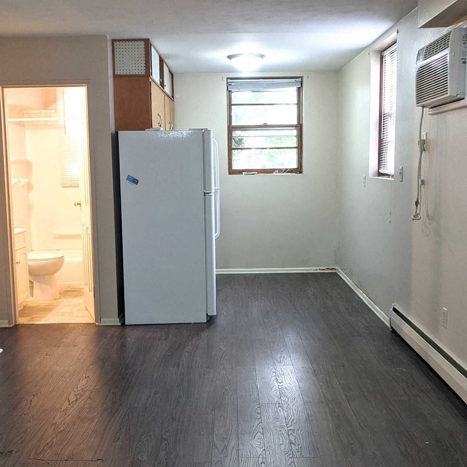 Parklawn - Photo 2 of 14