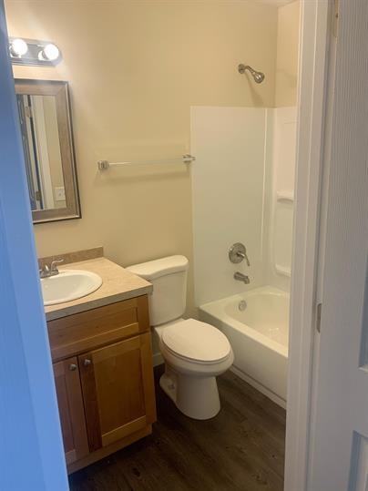 204 4th Ave W - Photo 2 of 20