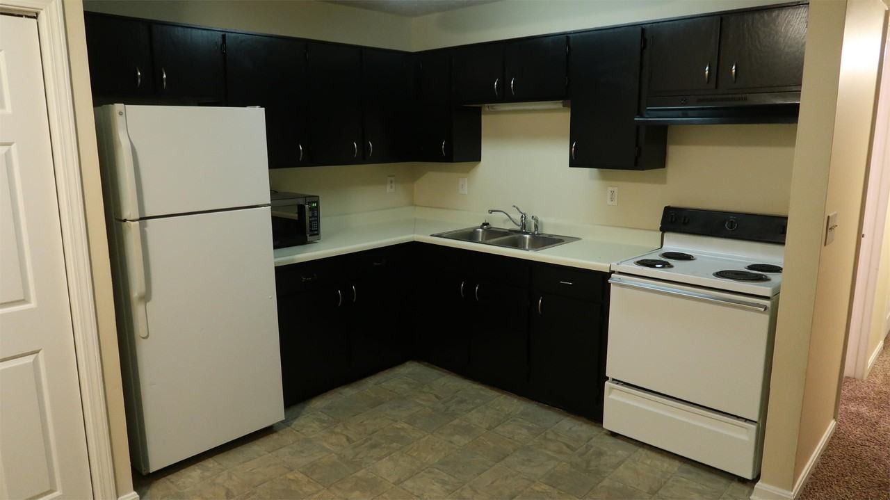 4111-5 Blue Lick Court - Photo 2 of 9