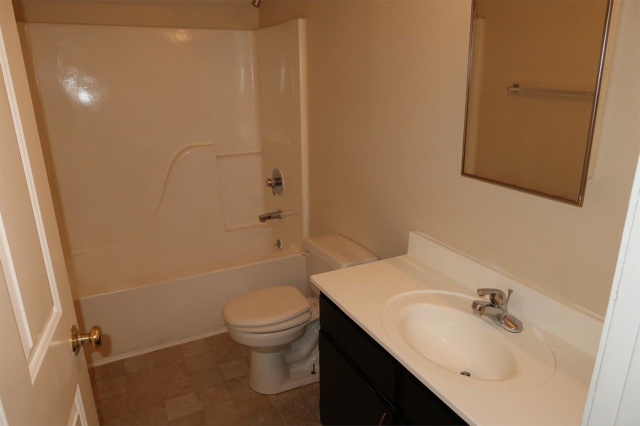 4111-5 Blue Lick Court - Photo 5 of 9