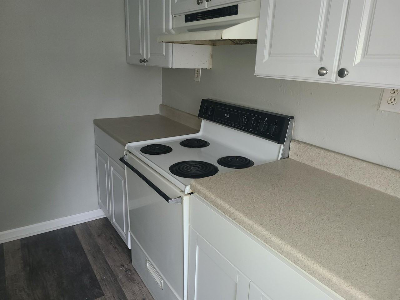 1565 Aspin Street - Photo 4 of 9