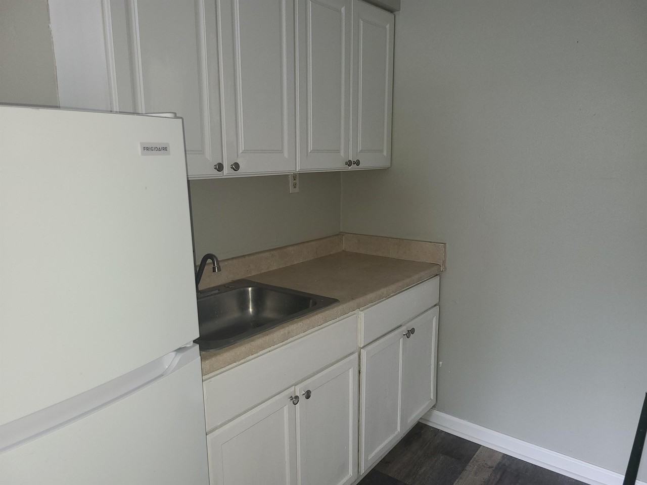 1565 Aspin Street - Photo 5 of 9