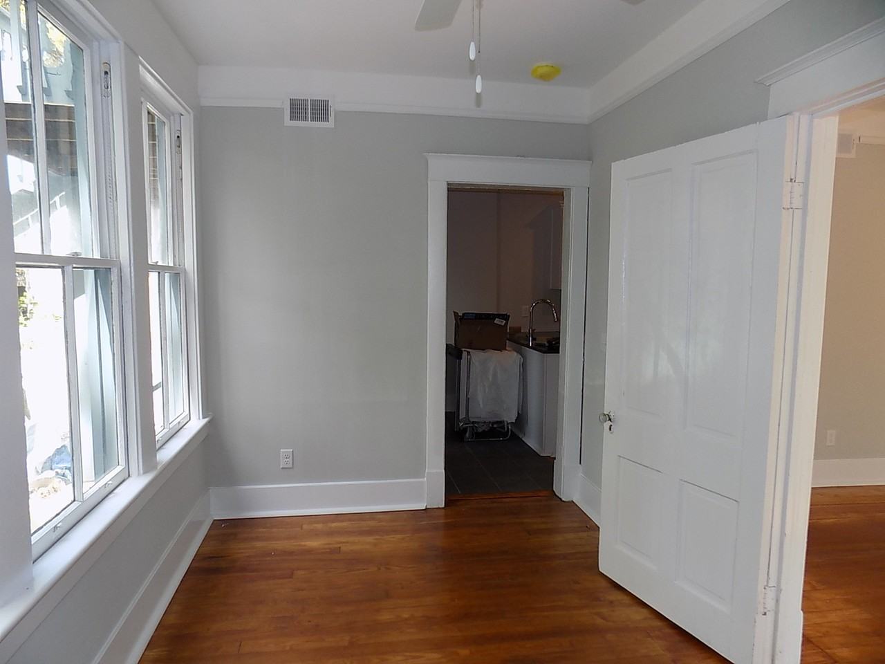 2109 Abercorn St - Photo 3 of 9