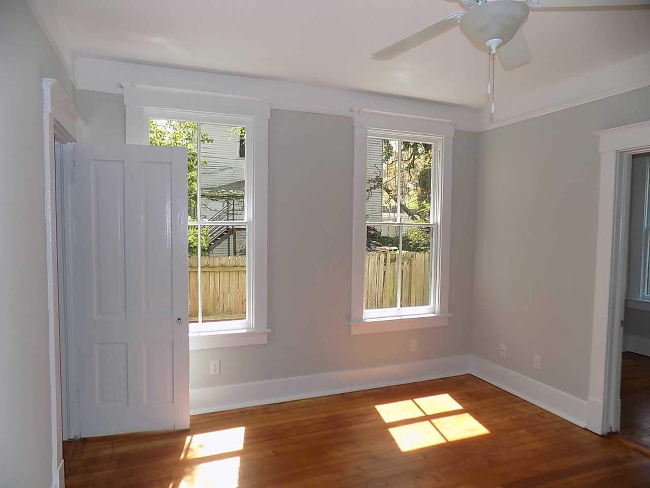 2109 Abercorn St - Photo 5 of 9