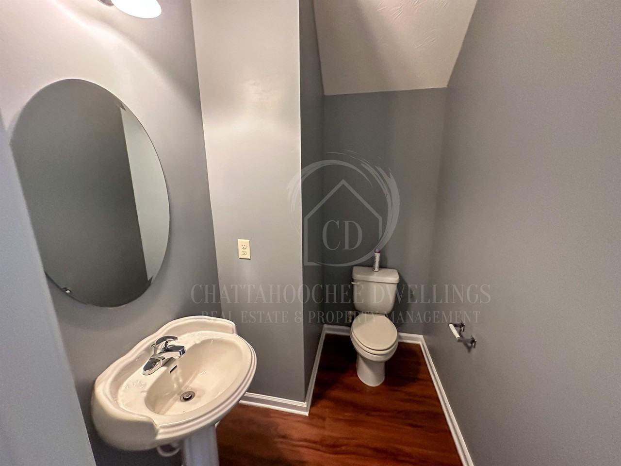 641 Upland Court - Photo 4 of 11