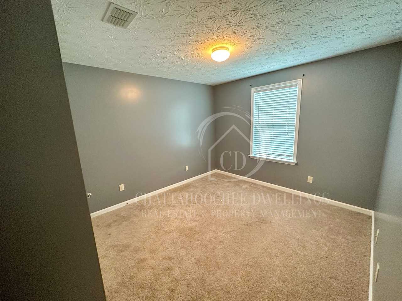 641 Upland Court - Photo 6 of 11