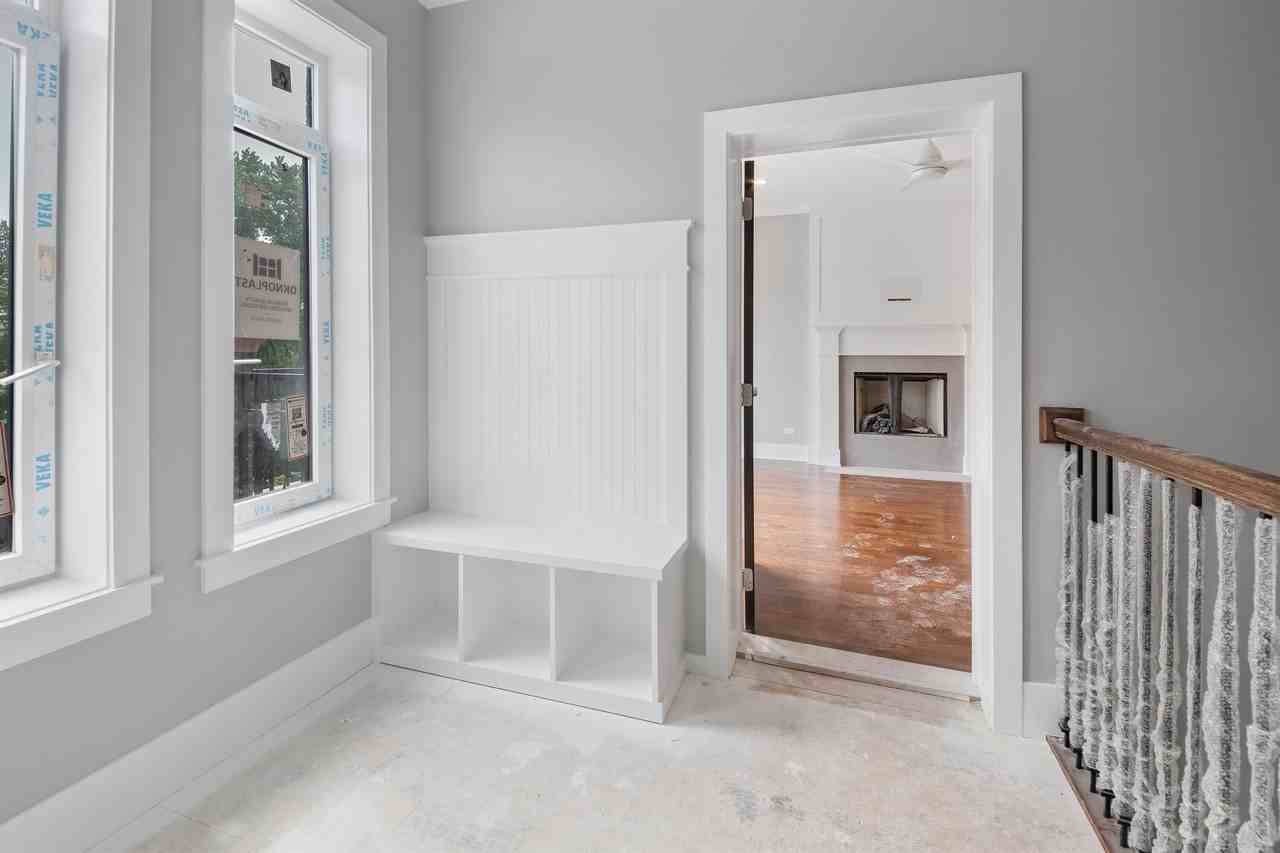 4640 North Magnolia Avenue - Photo 7 of 37