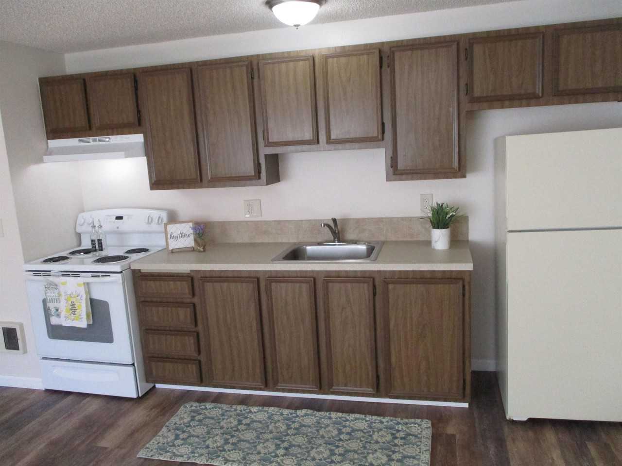 Hood Center Apts - Photo 2 of 40