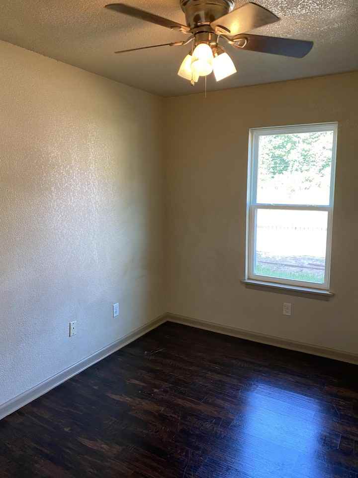 VIllage Green Apts 1 - 80 - Photo 6 of 14