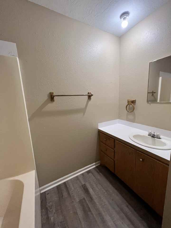 1871 Esther Drive #2* - Photo 6 of 7