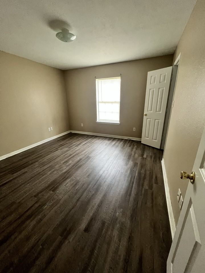 1871 Esther Drive #2* - Photo 7 of 7