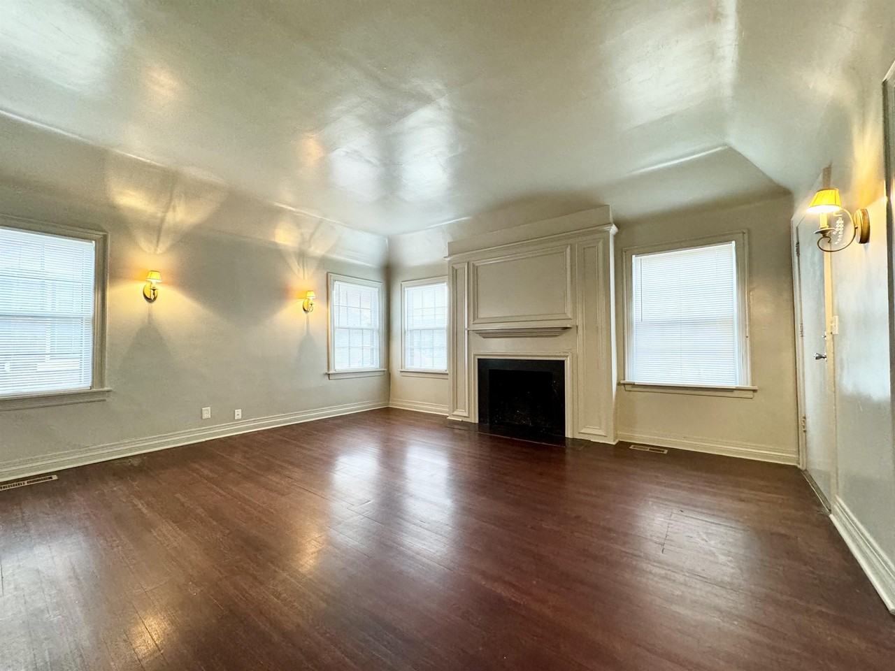 816 NE 20th Street Oklahoma City, OK 73105 - Photo 3 of 14