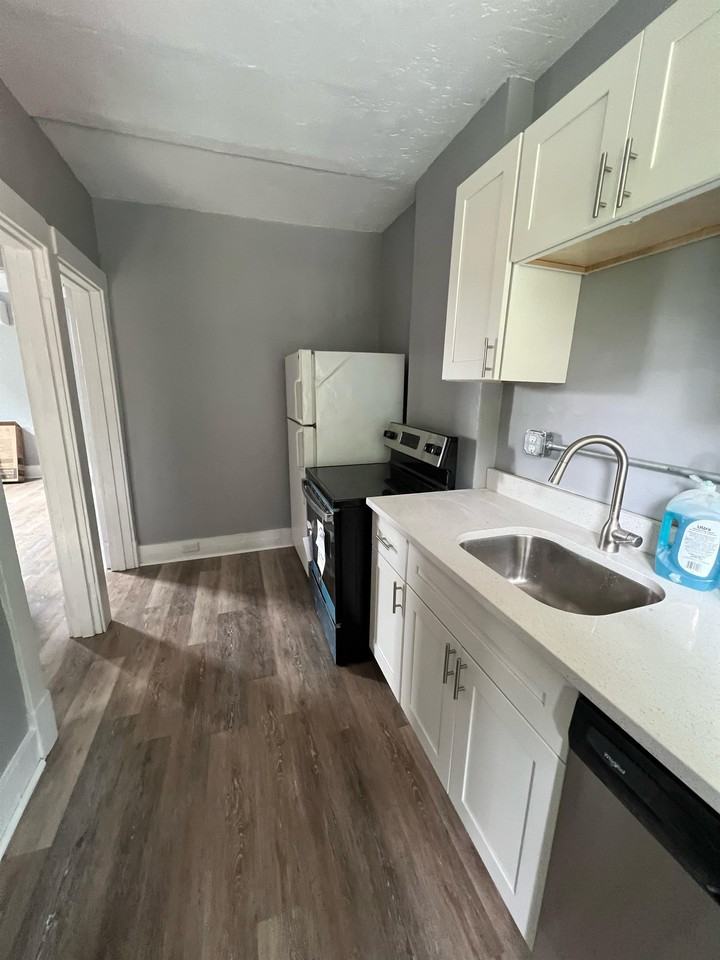 1224-1226 McNeilly Avenue - Photo 3 of 24