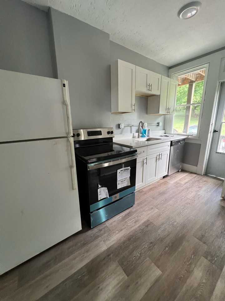 1224-1226 McNeilly Avenue - Photo 4 of 24