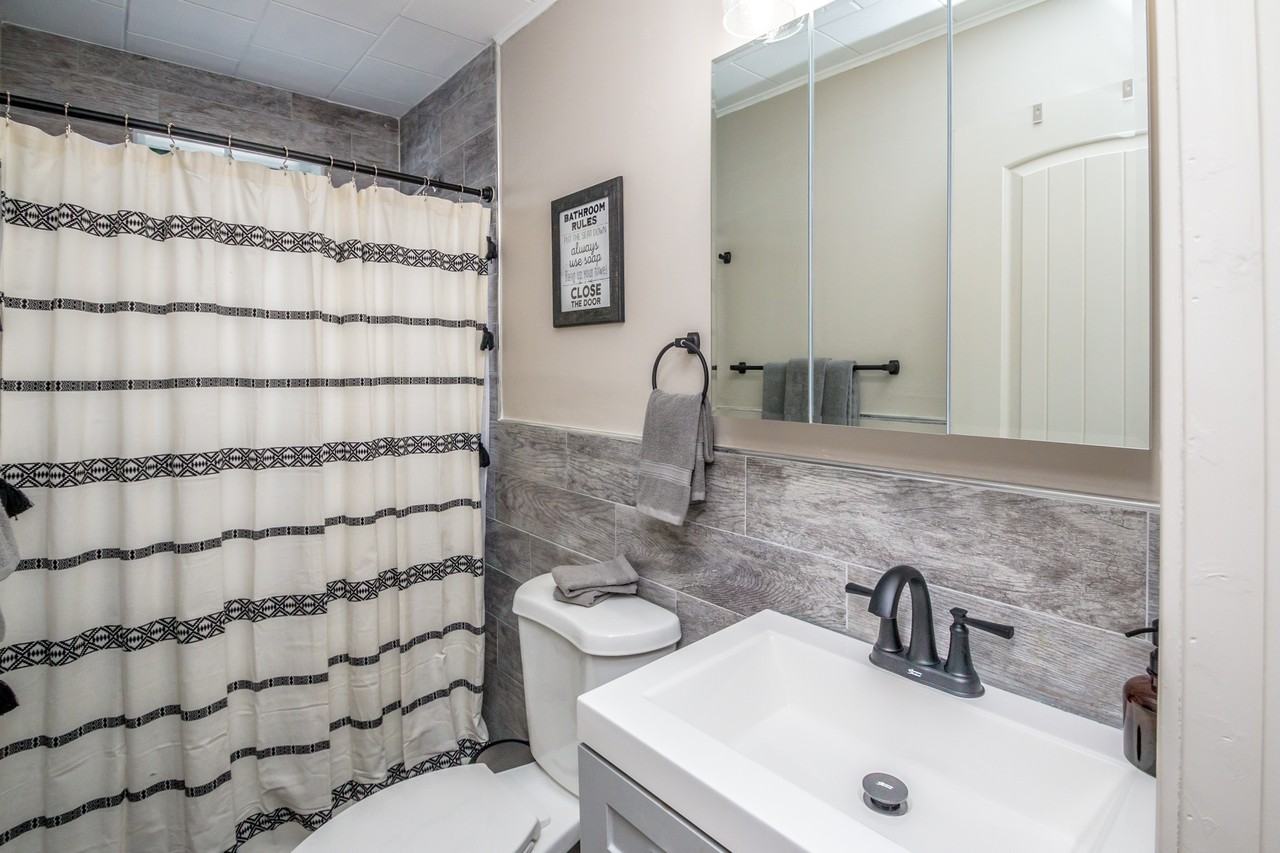 1 Exchange Street - Photo 6 of 10