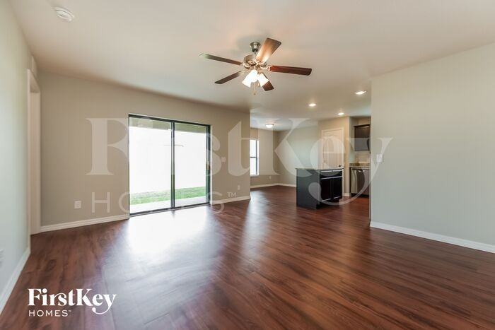 1544 Swan Lake Cir - Photo 3 of 15