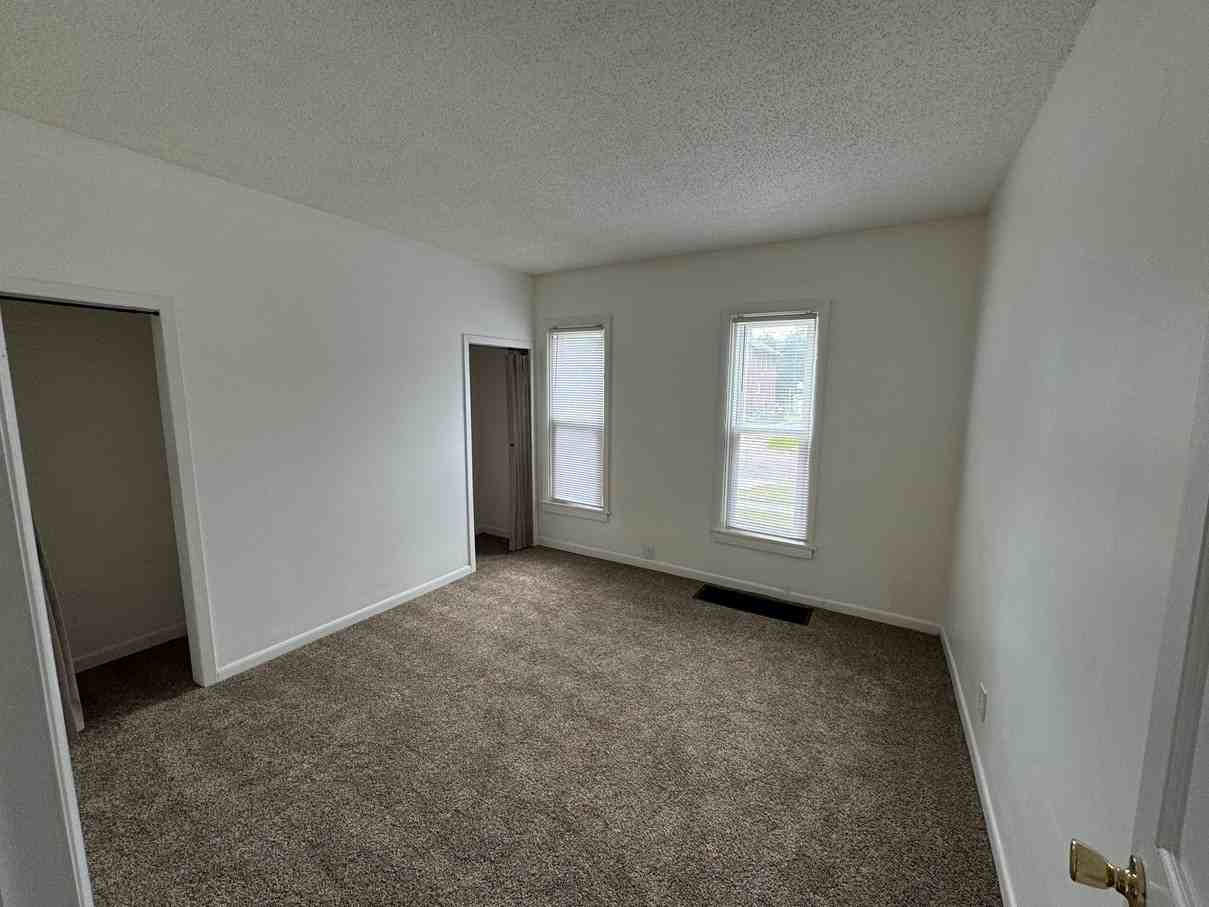 225 N Webster St #NA - Photo 3 of 16
